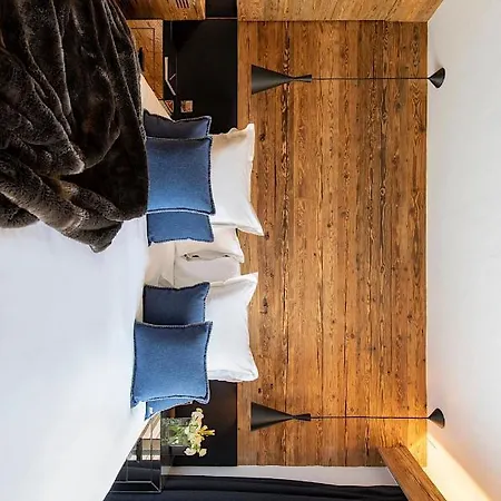 Unique And Modern Chalet With Indoor Heated Pool Bagnes
