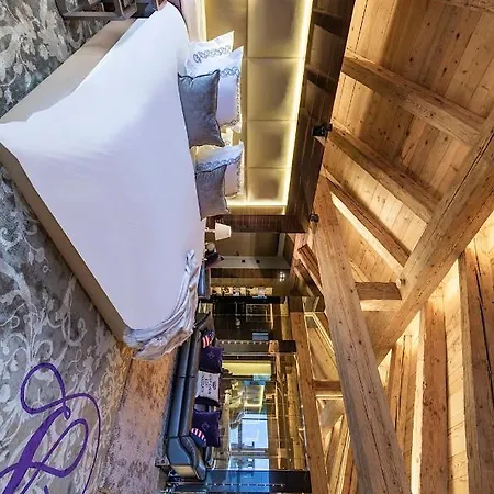 Unique And Modern Chalet With Indoor Heated Pool Bagnes